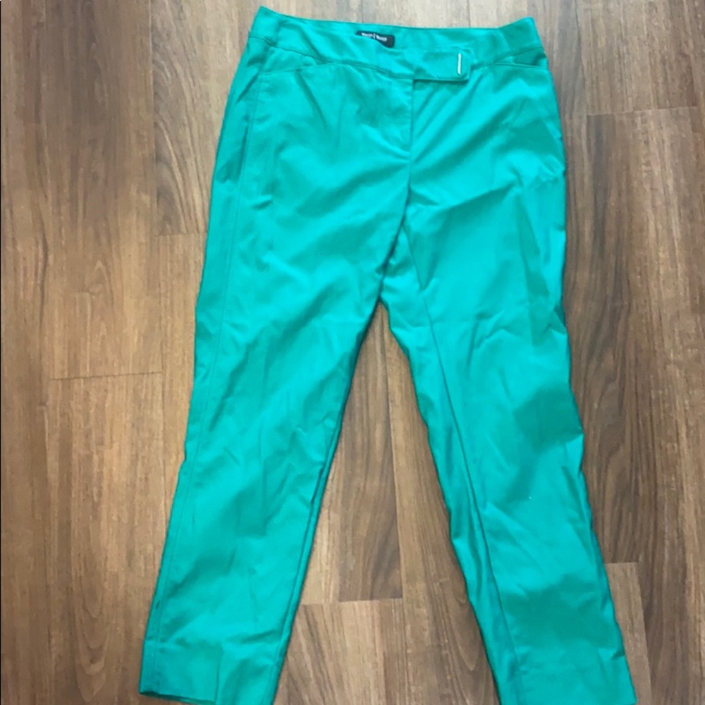 White House black market green pants